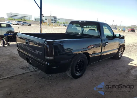 2002 Chevrolet Silverado C1500 z USA, uszkodzony, nr VIN 1GCEC14W92Z146820